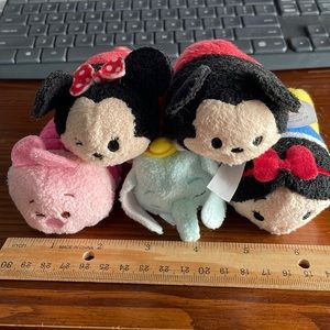 Set of 5 Disney tsum tsums, EUC. Mickey , Minnie , dumbo, piglet & Snow White